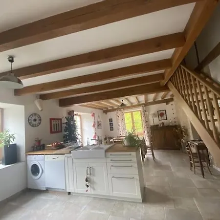 Maison De Campagne Dans Parc National De Forets *